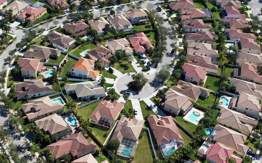 7 Clever Ways to Save Money on HOA Landscaping